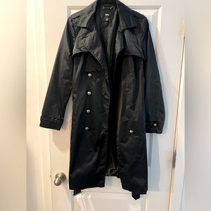 Womens Black Trench coat. Like New. Size L. TTS.